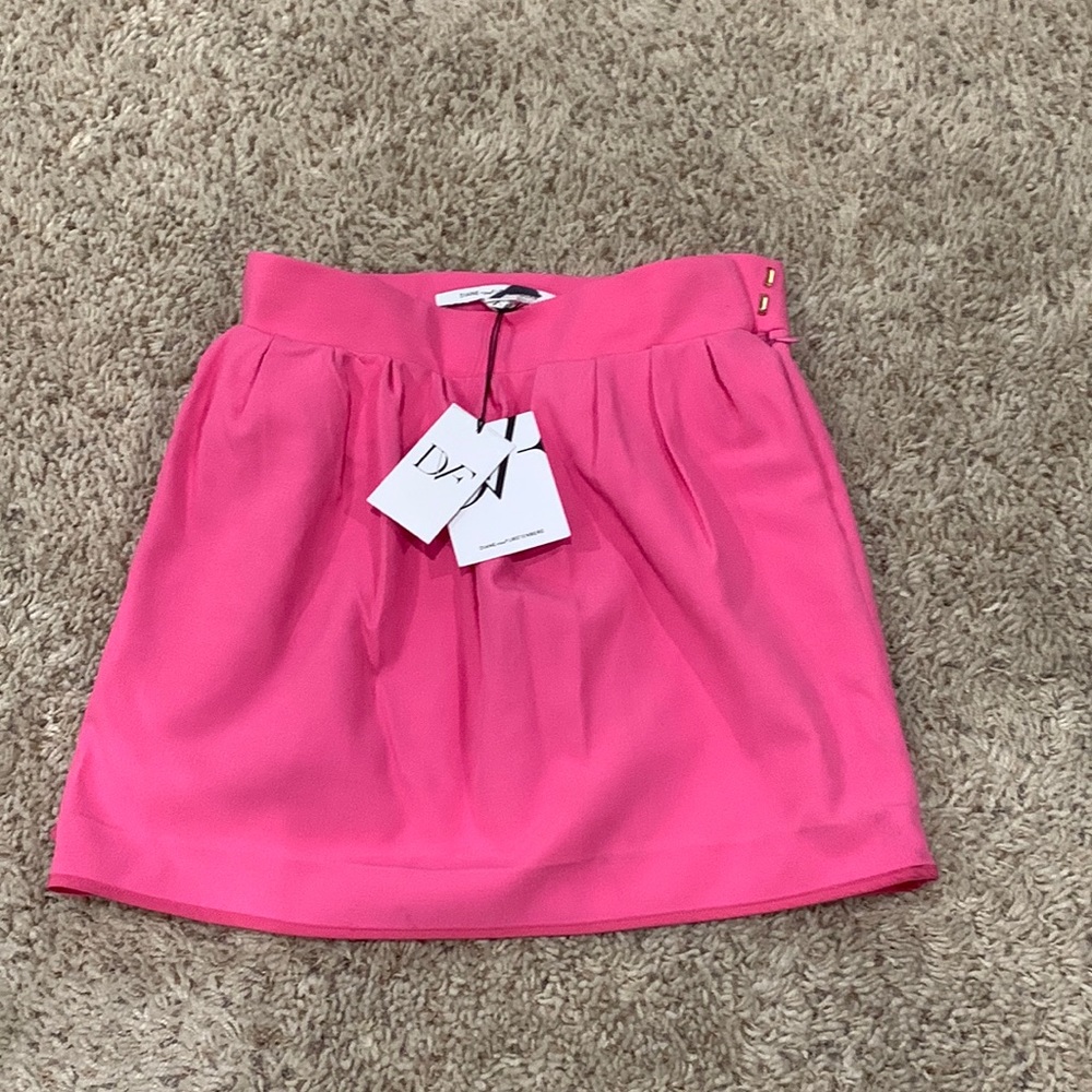 Diane von Furstenberg Omarosa Lux Bonded Skirt NWT Size 0